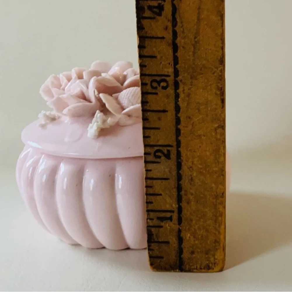 A Lorrie Design box